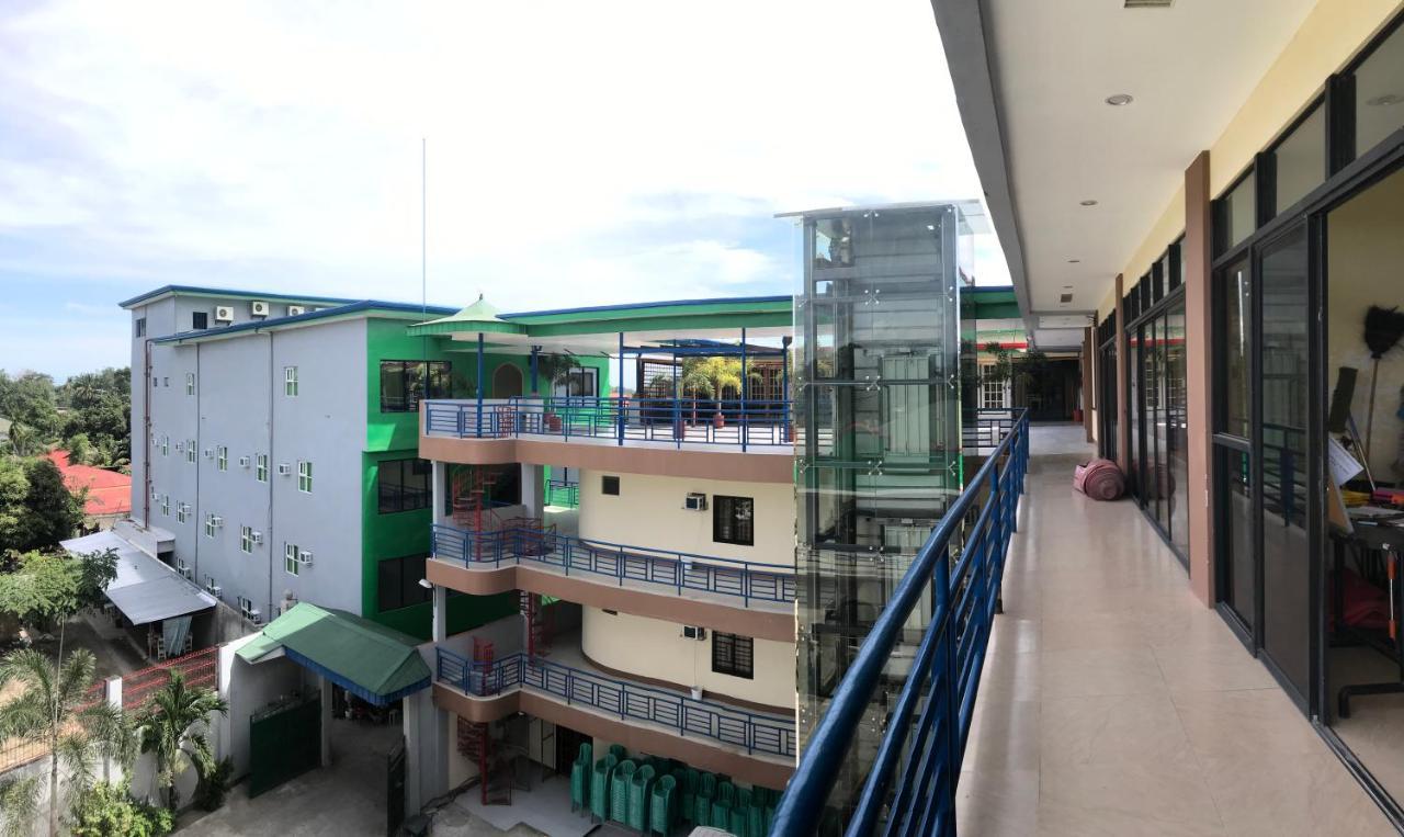 Southview Hotel Dumaguete City Екстер'єр фото