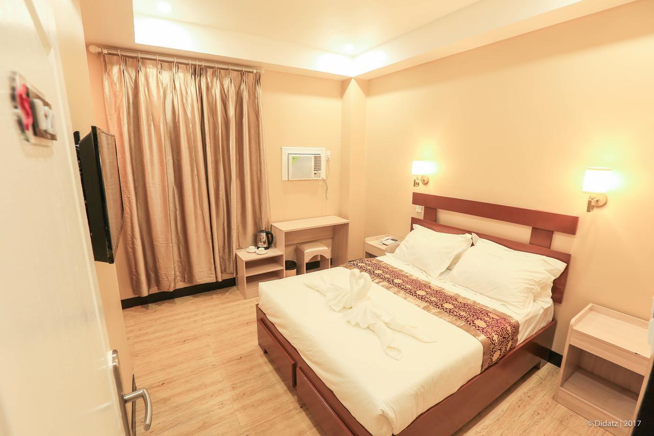 Southview Hotel Dumaguete City Екстер'єр фото
