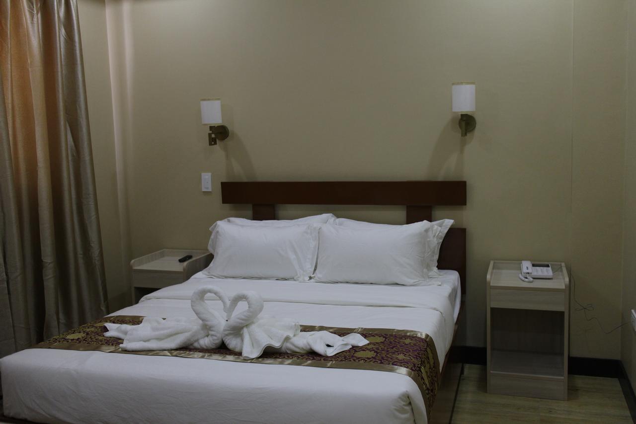 Southview Hotel Dumaguete City Екстер'єр фото